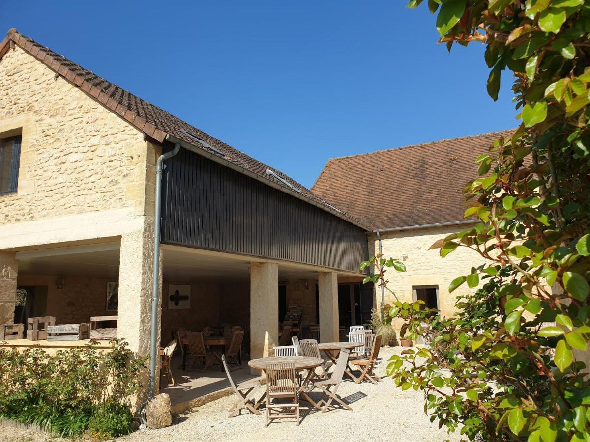 Le 4 Bed & Breakfast Montignac-Lascaux Bagian luar foto