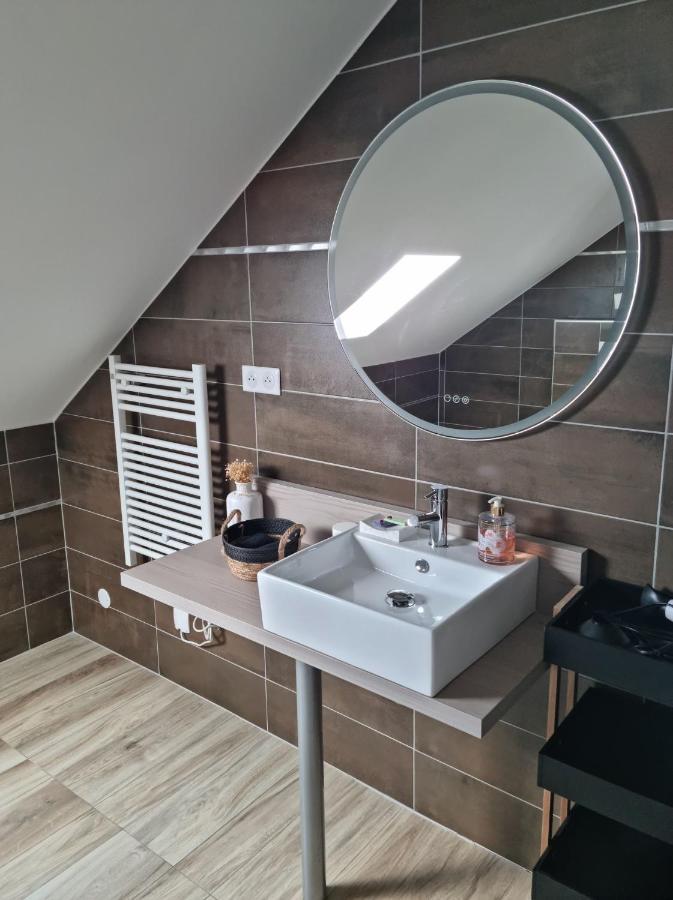 Le 4 Bed & Breakfast Montignac-Lascaux Bagian luar foto