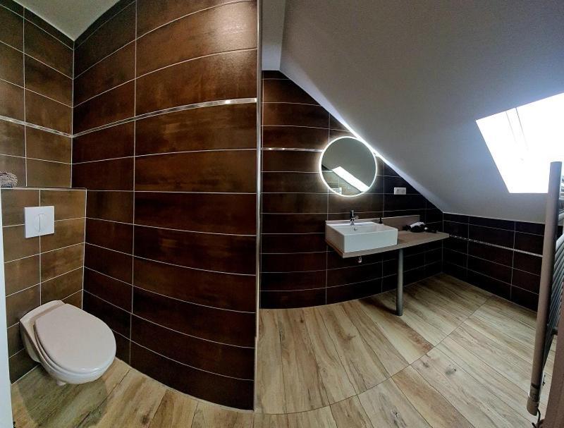 Le 4 Bed & Breakfast Montignac-Lascaux Bagian luar foto