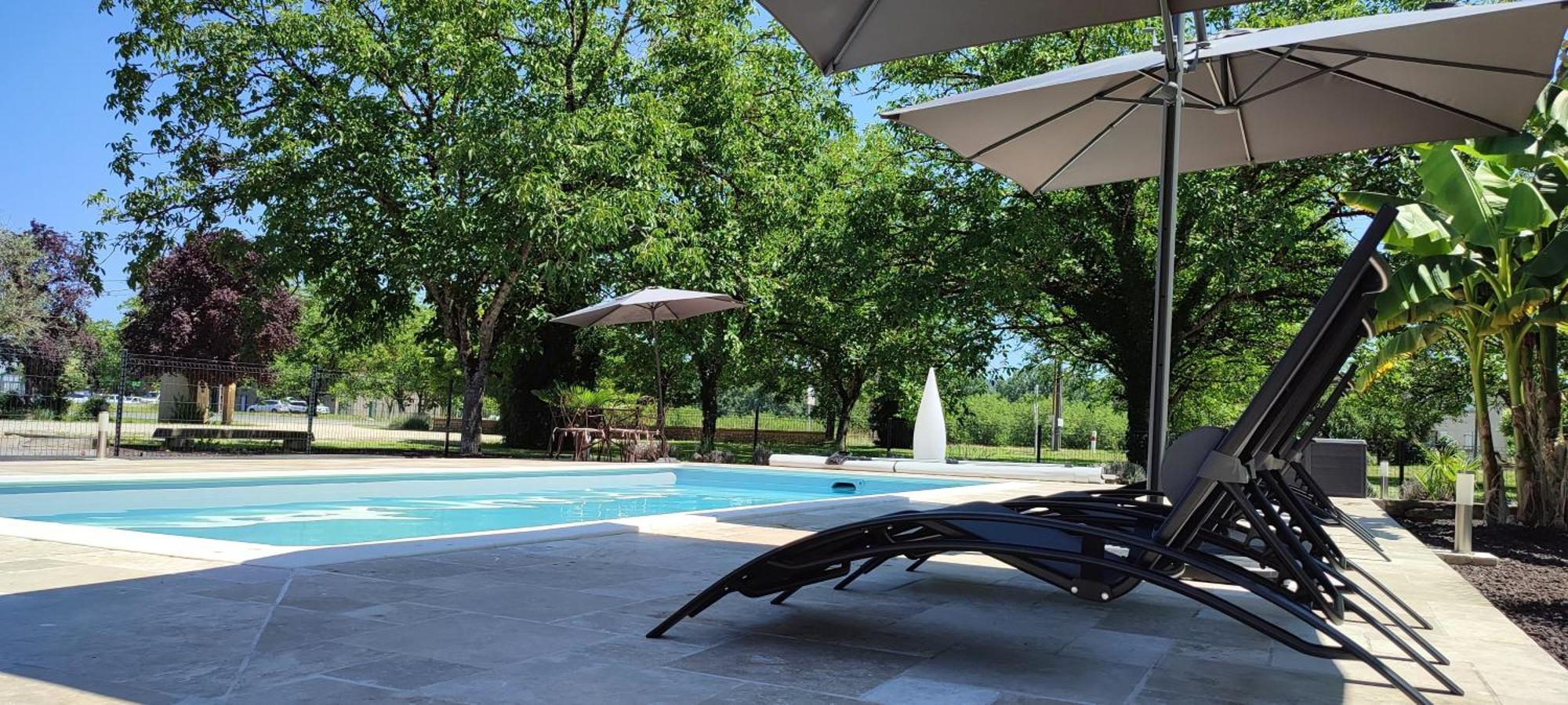 Le 4 Bed & Breakfast Montignac-Lascaux Bagian luar foto