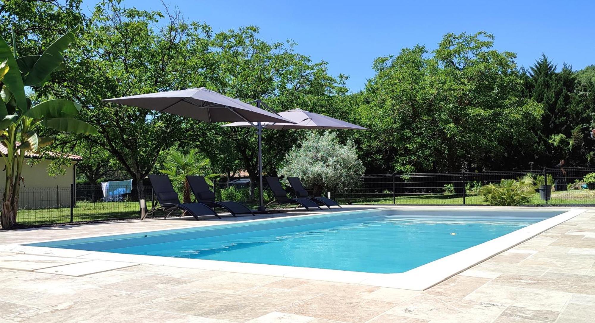 Le 4 Bed & Breakfast Montignac-Lascaux Bagian luar foto